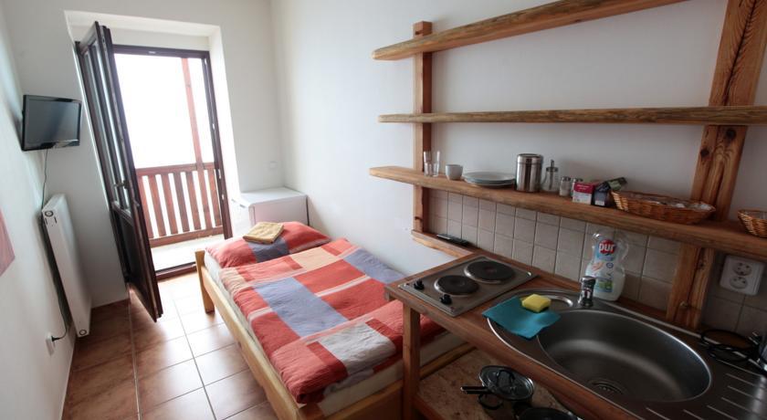 Hostel Singer Pub Ceske Budejovice Phòng bức ảnh