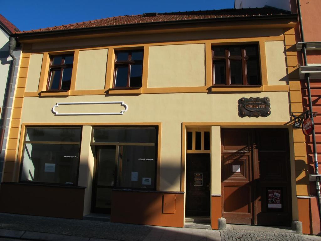 Hostel Singer Pub Ceske Budejovice Ngoại thất bức ảnh